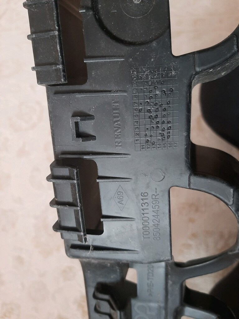 renault clio 4 arka tampon ayağı - 3