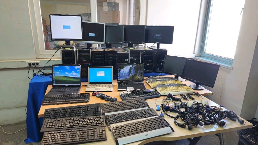 Bilgisayar monitör notebook klavye ve mauslar - 6