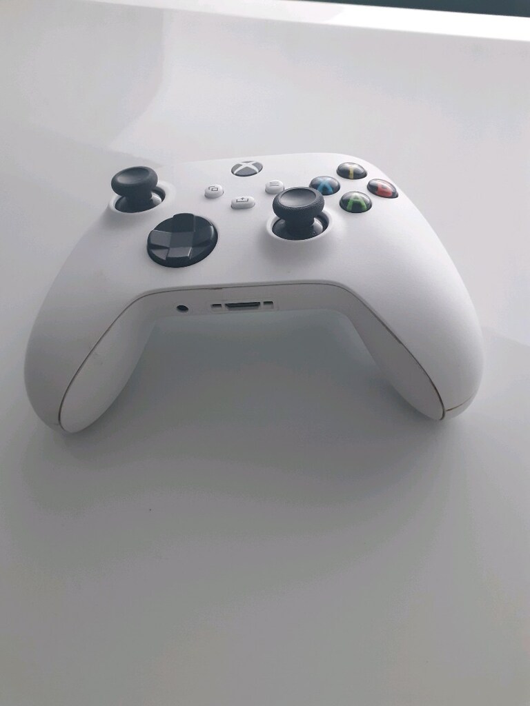 Beyaz Xbox Kablosuz Oyun Kumandası - 5