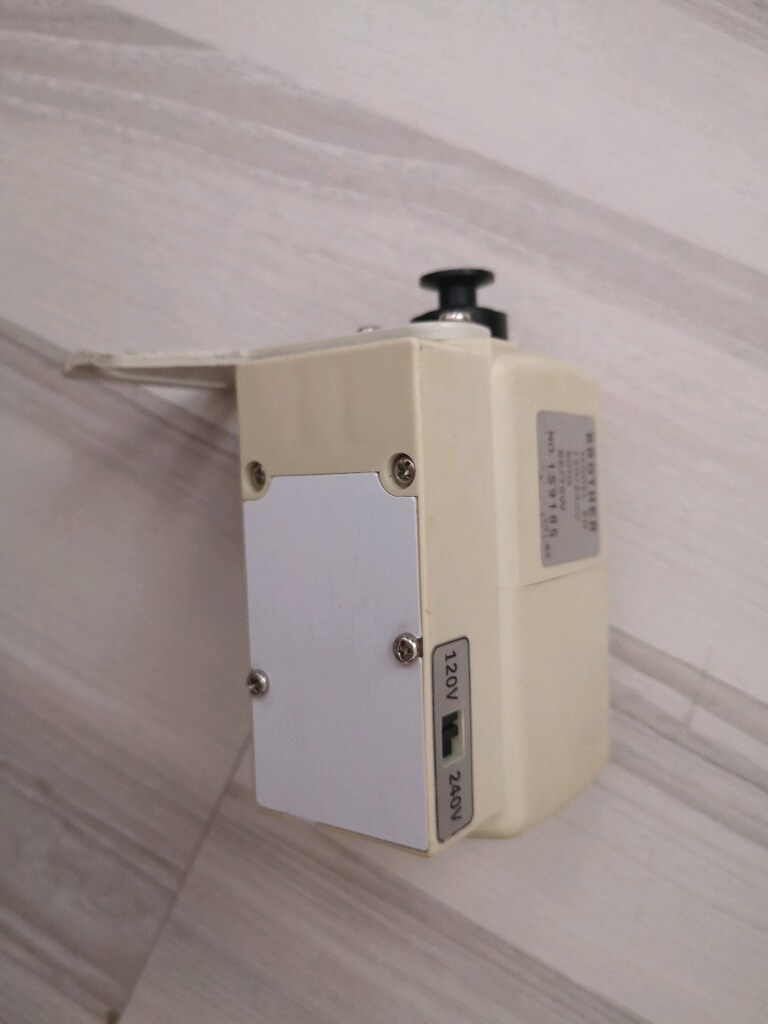 Brother marka orijinal Avrupa ev tipi dikiş makinesi motor ve pedalı. - 6