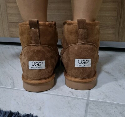 ugg marka bot 38-39 numaraya uygun