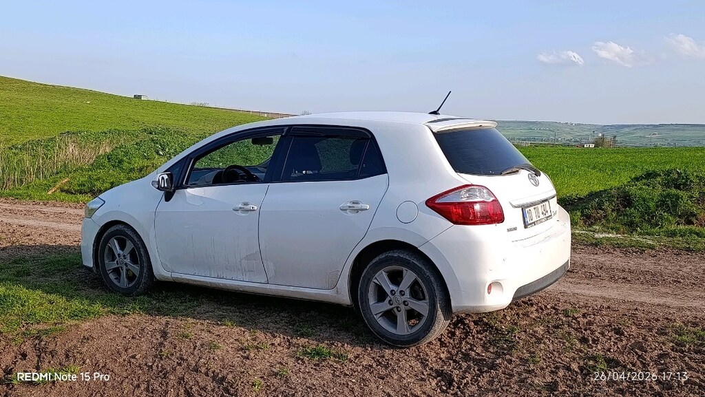 Toyota auris - 3