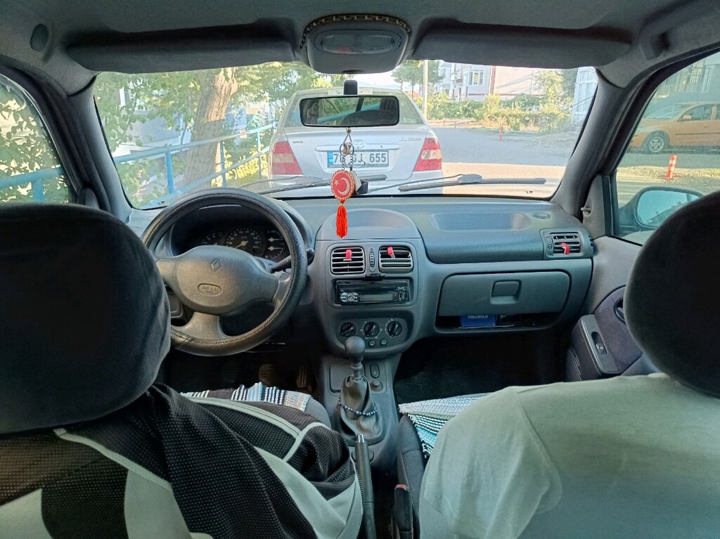 Öğretmenden Renault Clio-2 Fransız - 3
