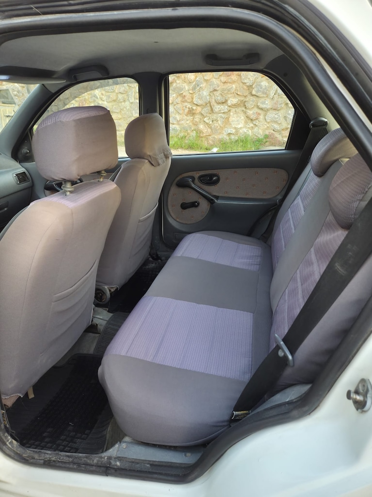2002 model fiat pailo - 2
