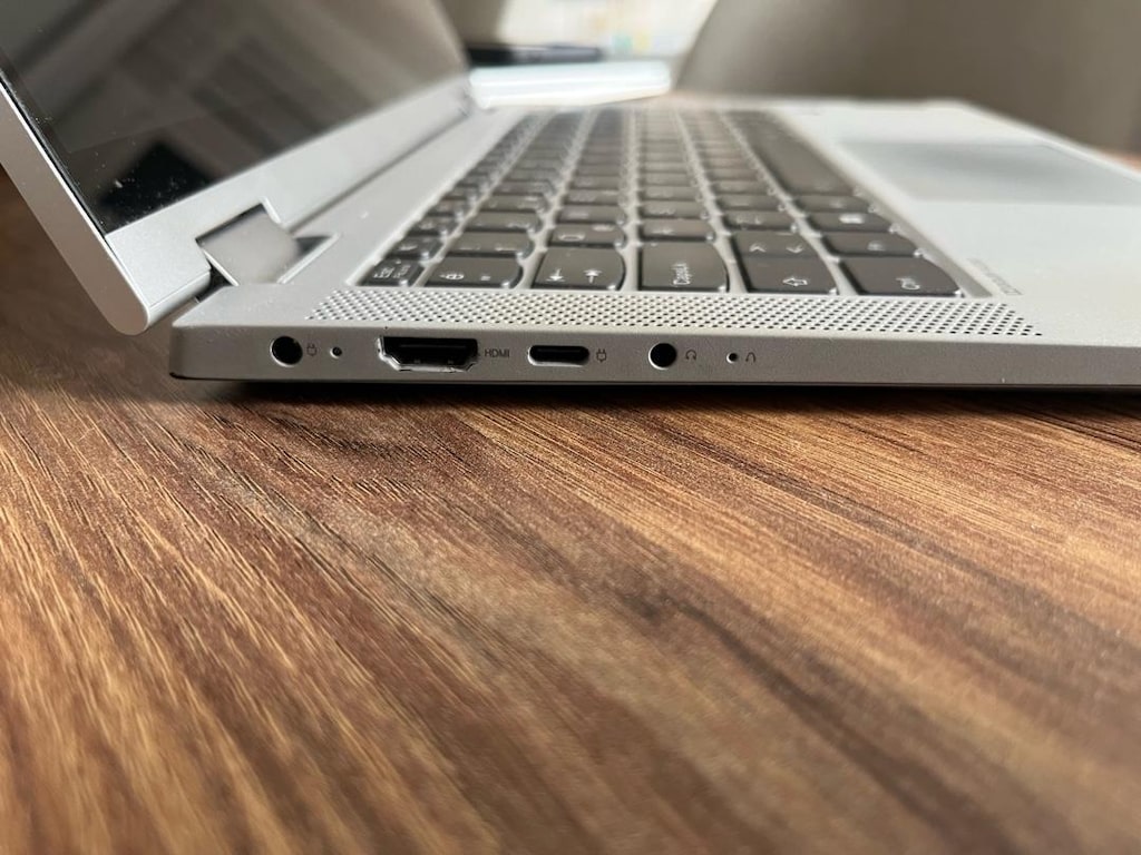 Lenova Idepad Flex 5 Laptop - 12
