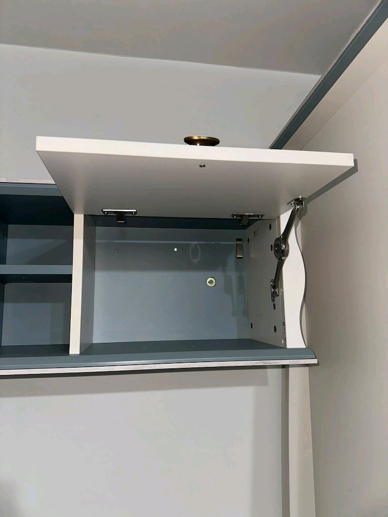 Çalışma Masası ve Kitaplık - 2