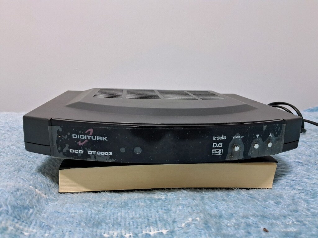 Uydu Alıcısı Digitürk DT 9003 uydu alıcısı, kumanda birlikte - 2
