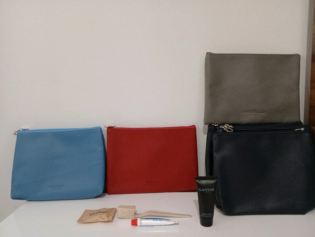 Salvatore Ferragamo THY Çanta ve Gördüğünüz Ürünler 1 Set Fiyatıdır