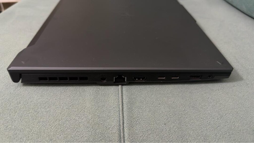 ASUS A16 AMD Ryzen 7 ve ekran kartı 4050 Laptop 16gb ram - 4