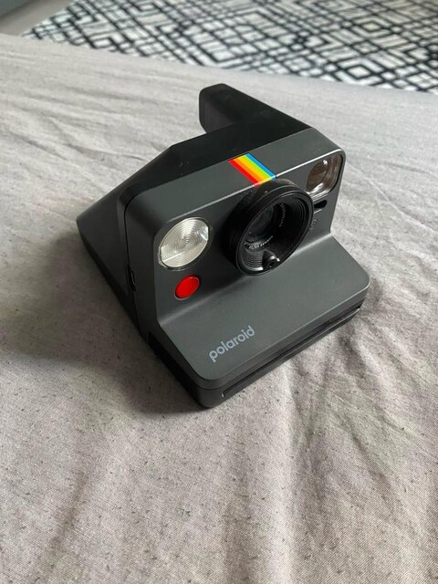 Poloroid fotoğraf makinesi