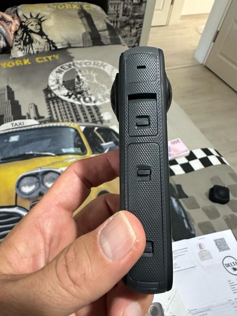 insta 360 X3 - 4