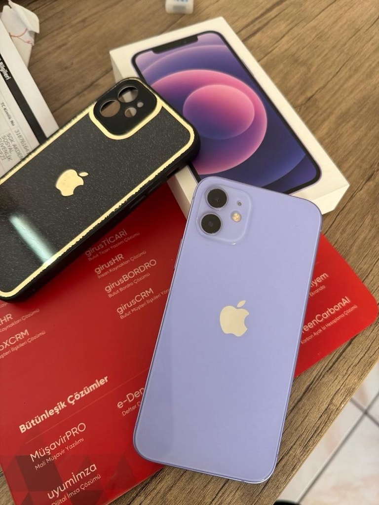 iPhone 12 - 6