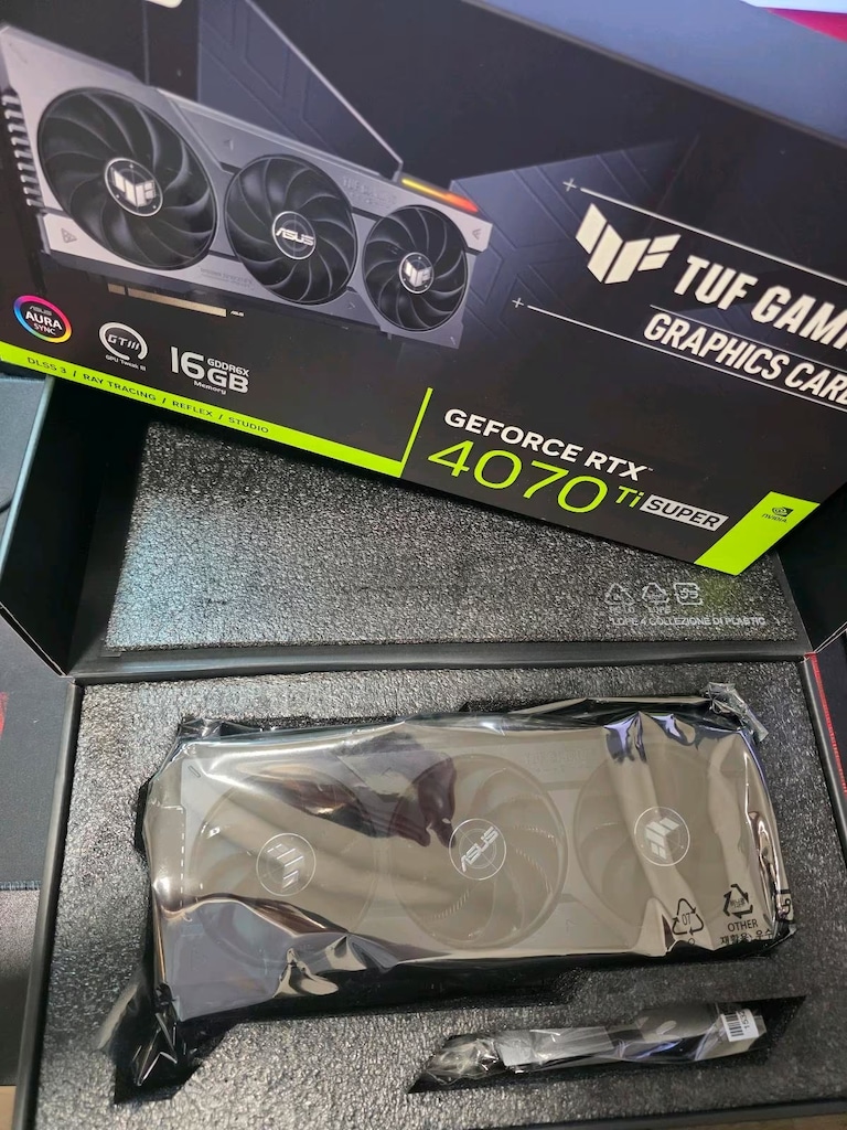 Asus Tuf Gaming Geforce RTX 4070 Ti SÜPER 16 GB Ekran Kartı 4 Aylık - 2