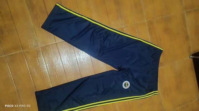 #Fenerbahçe eşofman Eni çekilince 55 Boyu 103Arkada kusur