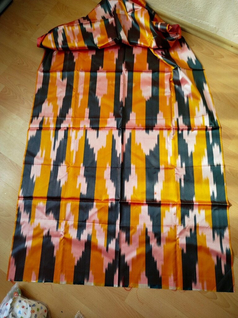 Vintage sıfır çeyizlikten Özbek milli adras kumaşı 2 metre eni 91 cm. - 2