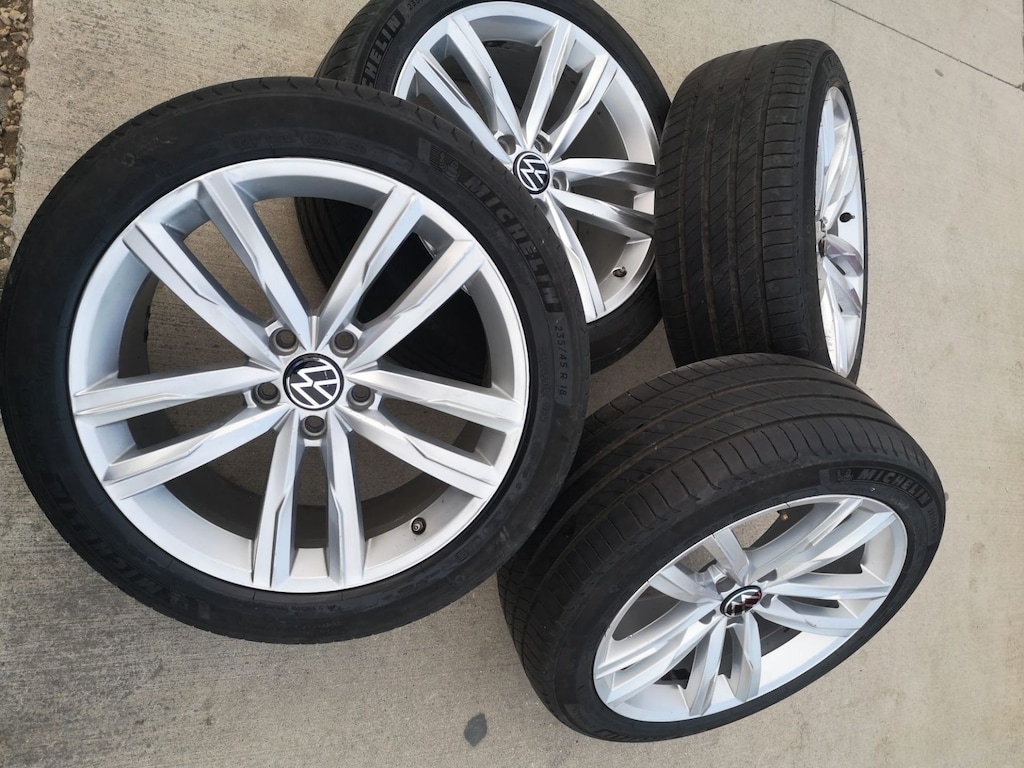 Mükemmel Elegance Passat B8.5'dan Yeni Logo Lastikler Michelin - 8