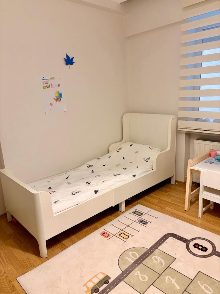 Ikea Çocuk Odası ve Çalışma Masası - BUSUNGE