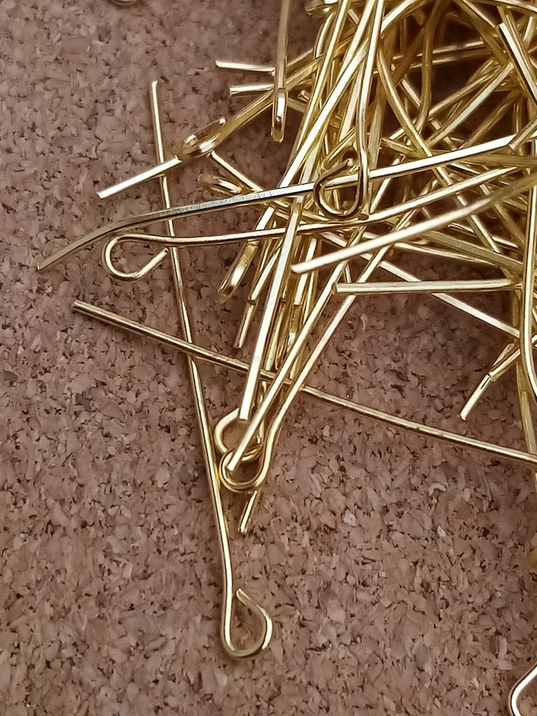 Habbe İğnesi Takı Çivisi 4 cm. 300 Adet civarı - 2