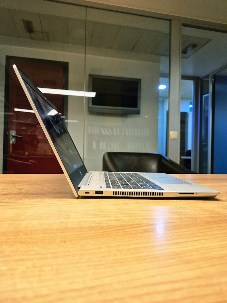 Laptop HP i5 İşlemci SSD Windows 11 Pili Sağlam - 3