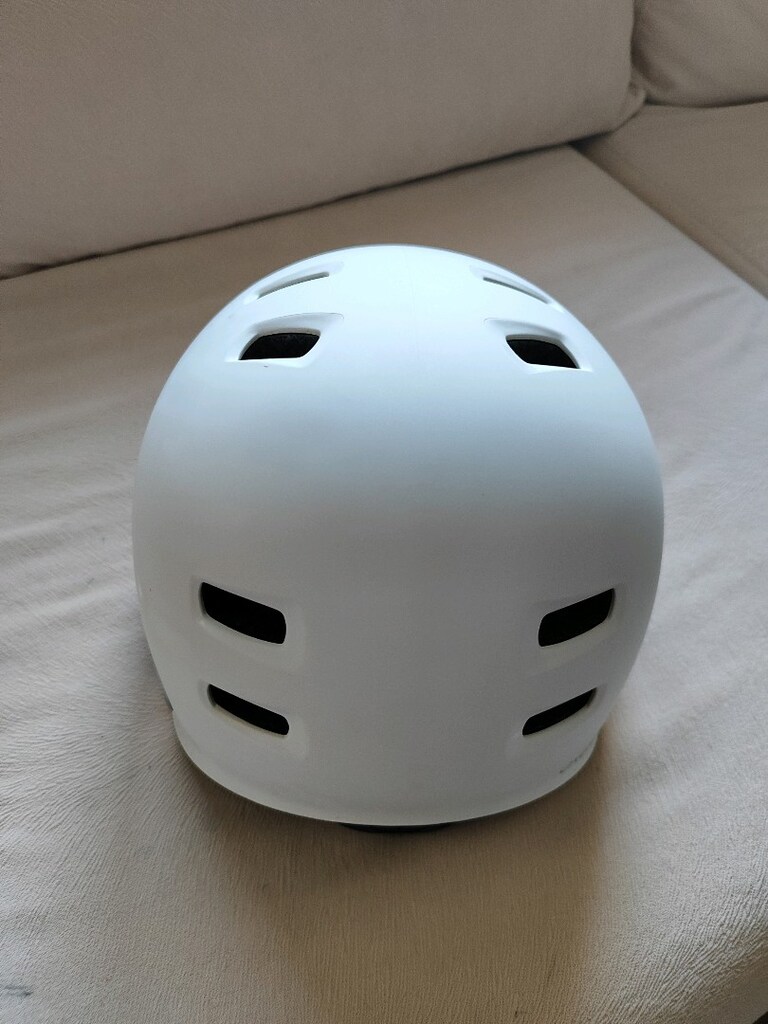 Decathlon bisiklet kaskı M beden - 2