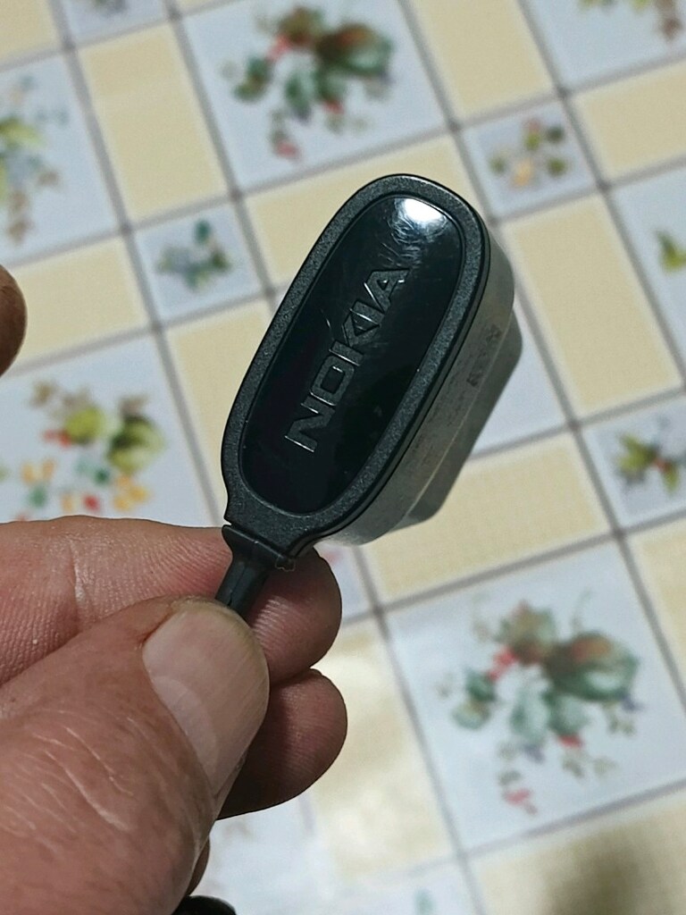 orjinal Nokia 2 adet ince uç şarj aleti sorunsuz - 5