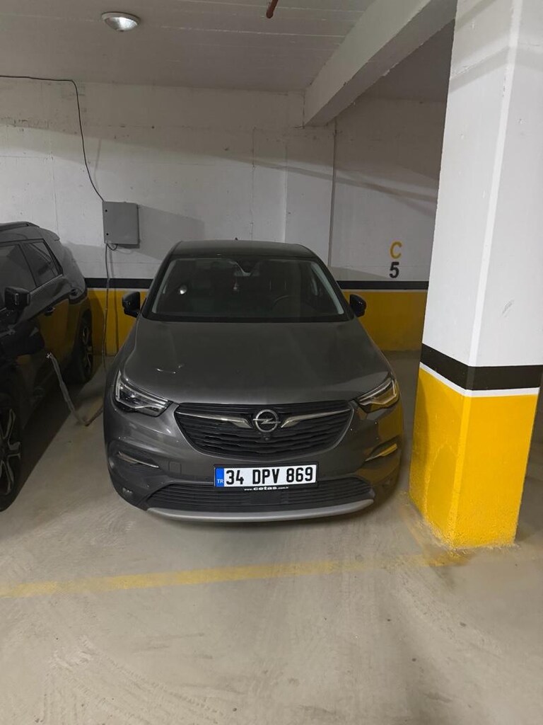 Opel Suv Garaj Arabası, kışın kar, yazın güneş görmedi. - 4