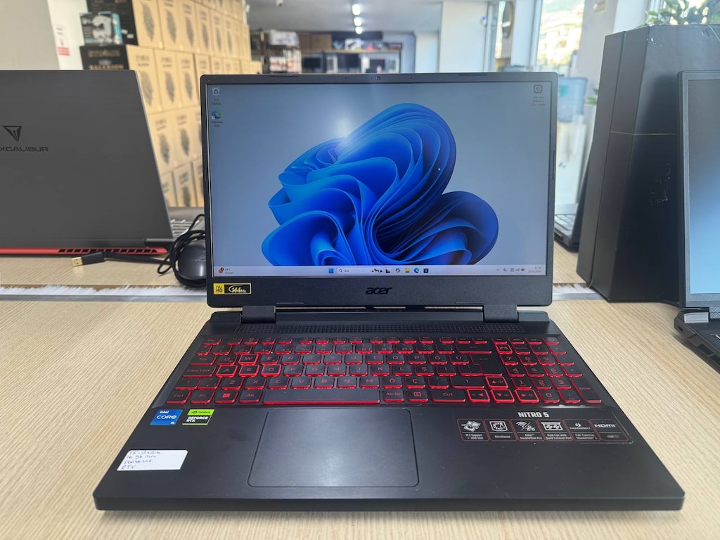 ACER NİTRO 5 *İ5 12450H İŞLEMCİ *16GB RAM *512GB SSD *3050 4GB E.K - 2