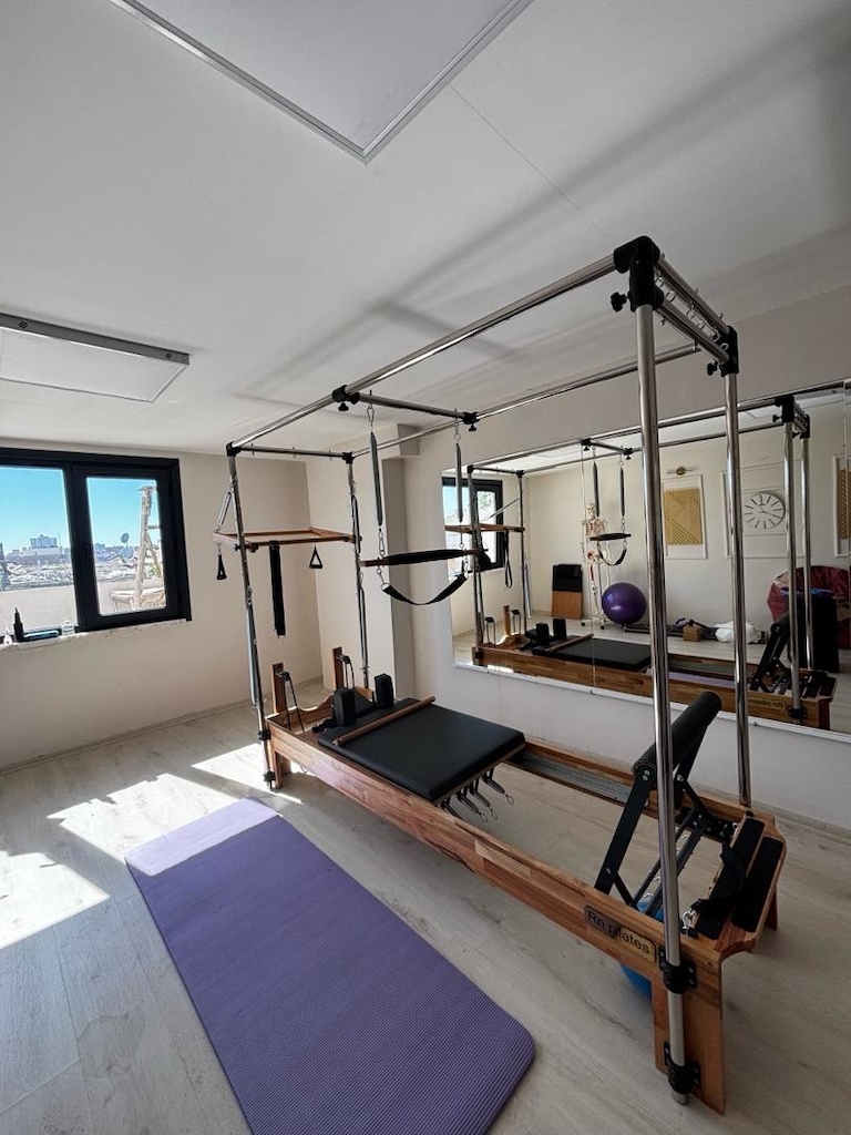 Rn pilates combo cadillac reformer