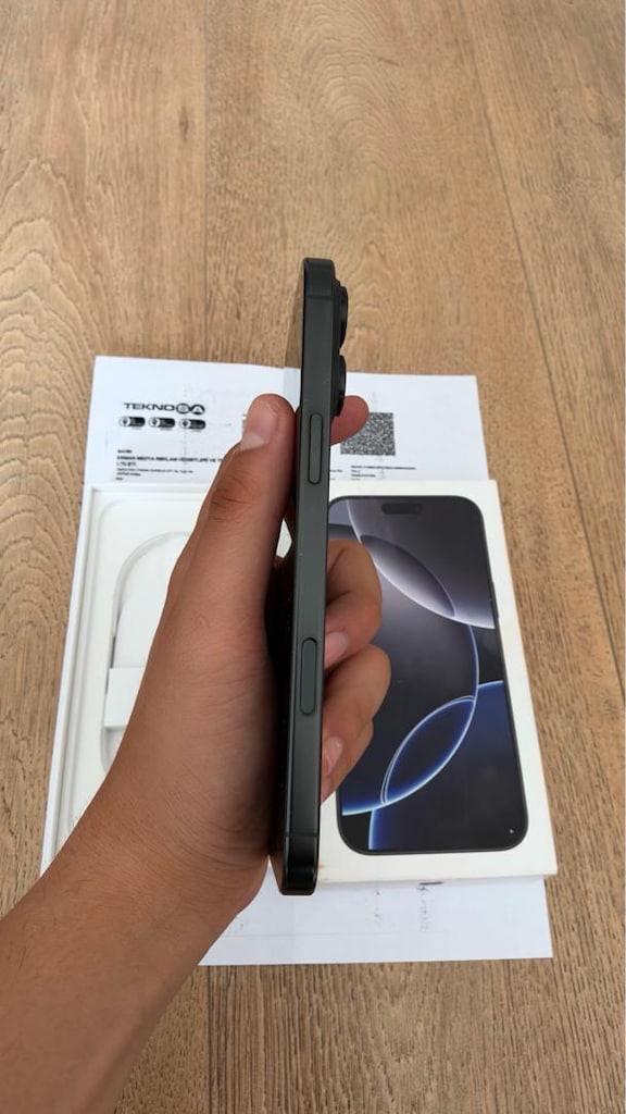 İPhone 16 Pro Max 256GB Garantili - 4