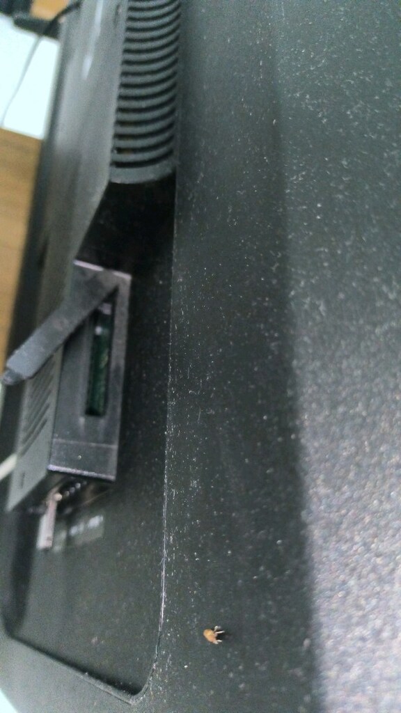 GRUNDIG SMART TV - 5