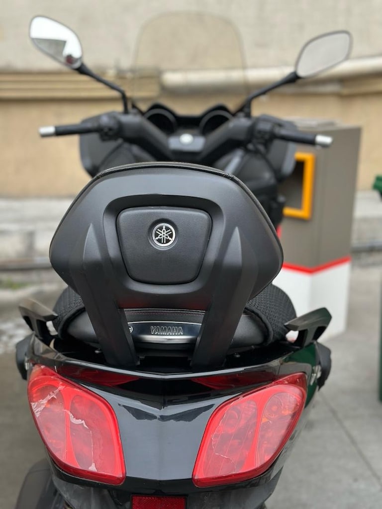 YAMAHA XMAX 250 - 20