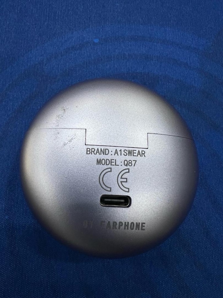 brand A1 Swear Q87 kulaklık ŞARJ KUTUSU - 2