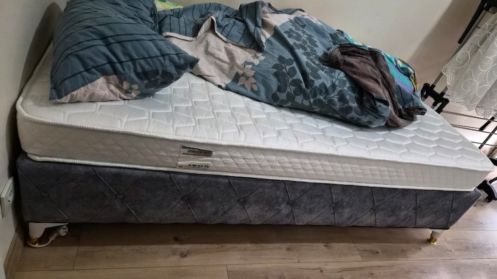 3 günlük özel fiyat!!! tek kişil baza ve yatak