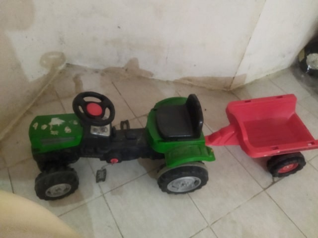 pedallı traktör