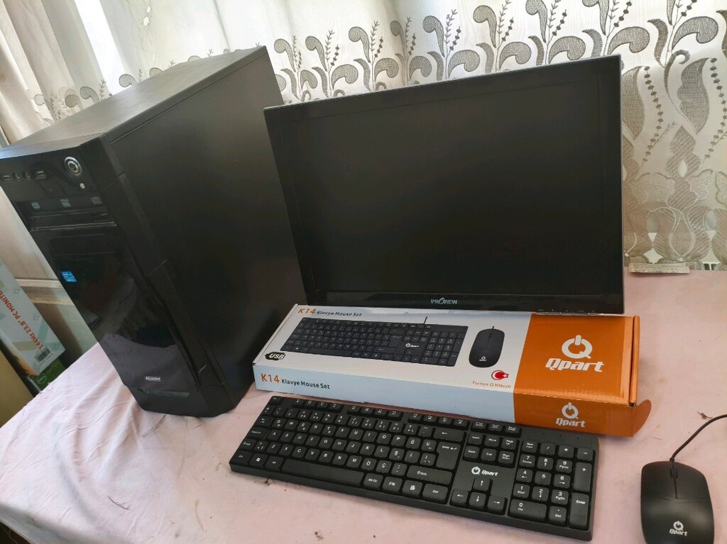 İ5 3570 3.80 GHz 8 GB ram 4 GB harici ekran kartı 4+4 çekirdekli i - 4