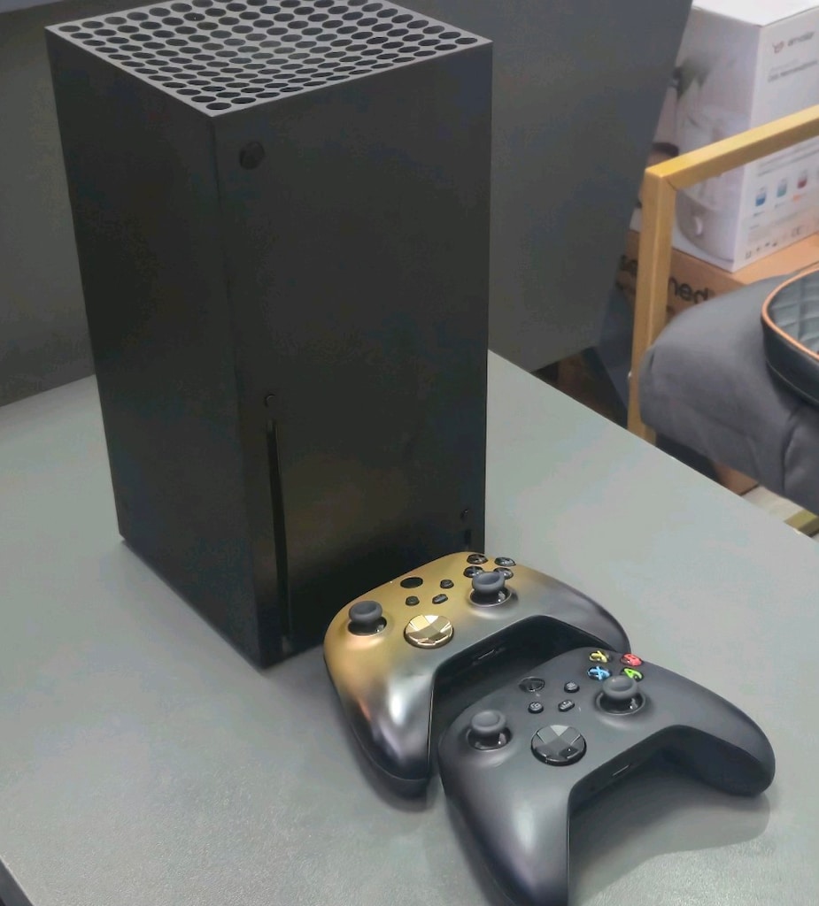 Xbox Series X - 2