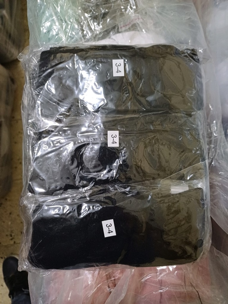 çocuk siyah külotlu çorap her yaş mevcut adet 40 TL - 2