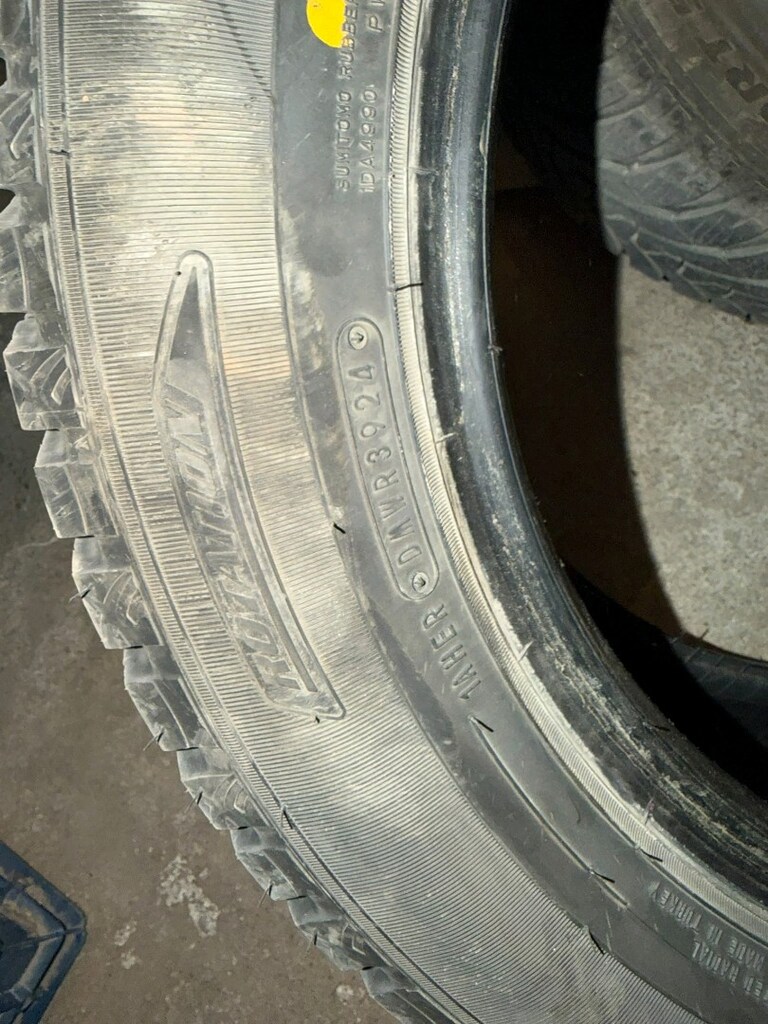 215 60 R17 falken kışlık lastik 4 adet - 2