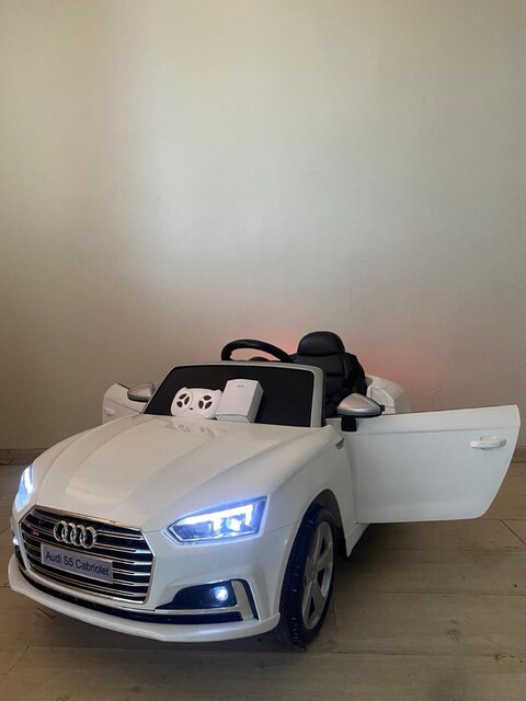 AUDİ s5 **LİSANSLI** Akülü Araba