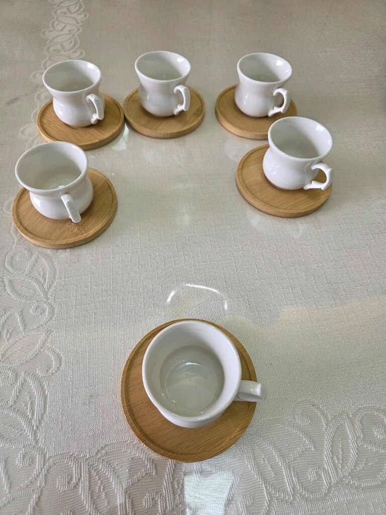 PAÇİ 6'lı Beyaz Seramik Fincan ve Ahşap Tabak Seti - 3
