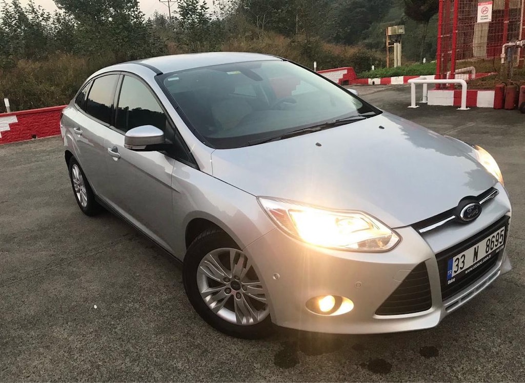 SAHİBİNDEN FORD FOCUS lll 1.6 TDCİ Style 2013 Model (2014 çıkışlı) - 4