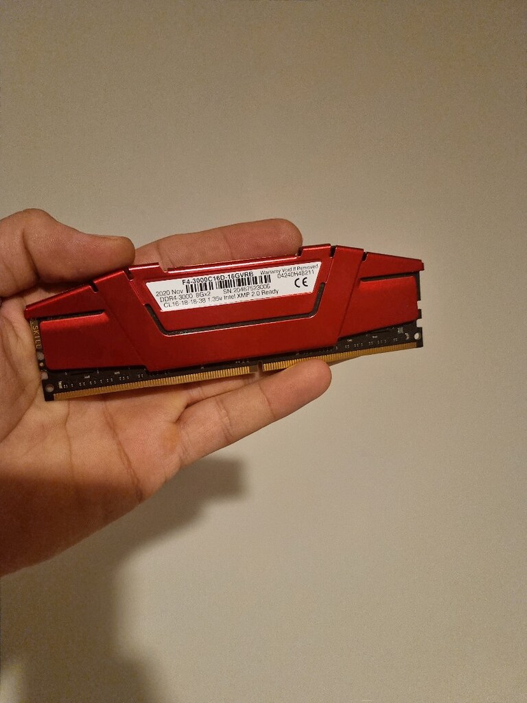Gskill Ripjaws Ddr4 3000MHZ 8GB - 4