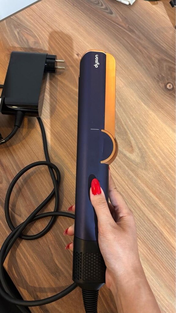 Acil Satılık!!Dyson Airstrait Islak-Kuru Saç Düzleştirici | Çok Temiz - 2