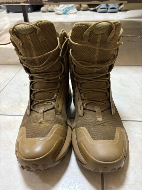 Under Armour Valsetz 42 numara bot