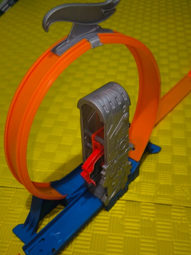 ORİJİNAL 11 ADET HOT WHEELS OYUNCAKLAR 1 -8 YAŞ ARASİ - 15