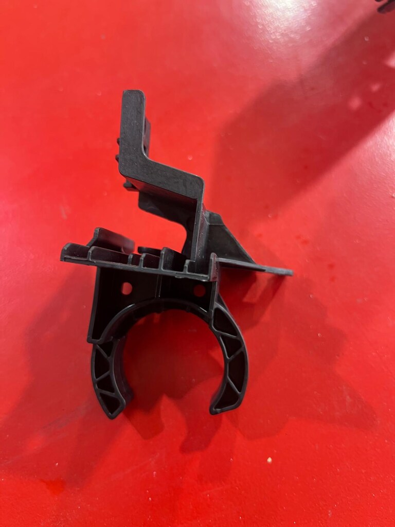 6R0955195 POLO CAM YEDEK DEPO DOLUM BAĞAZI TUTUCU - 5