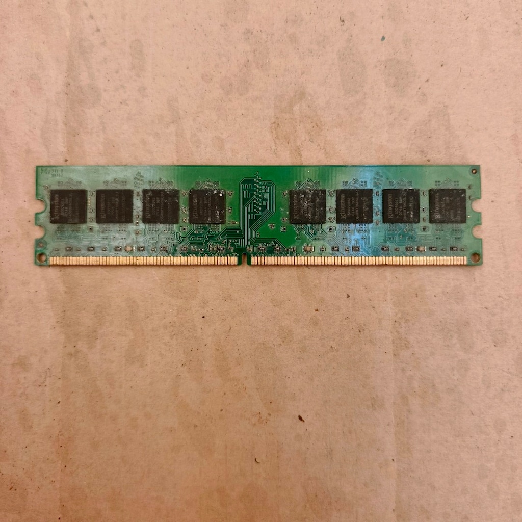 Kingston 1GB DDR2 667MHz Masaüstü RAM Bellek - 5