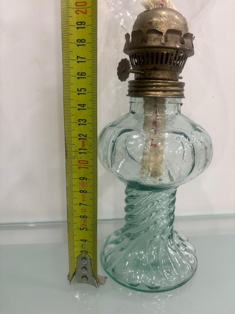 Vintage Burgu Formlu Su Yeşili Cam Gaz Lambası - 40 cm - 6