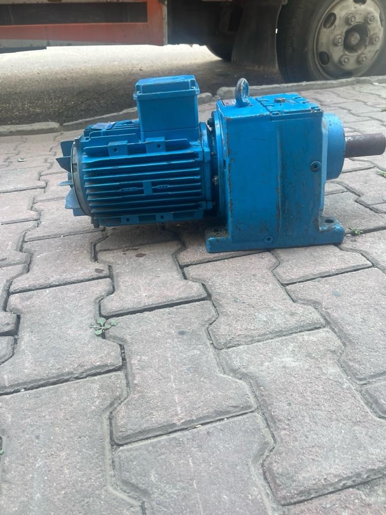 380 volt 2.2 kw 25 devir rediktorlu motor - 9