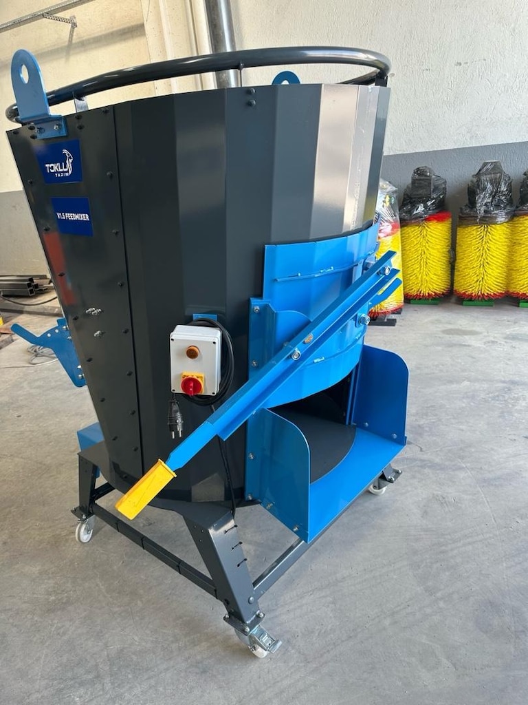 EV ELEKTRİKLİ YEM KARMA 220V - 3